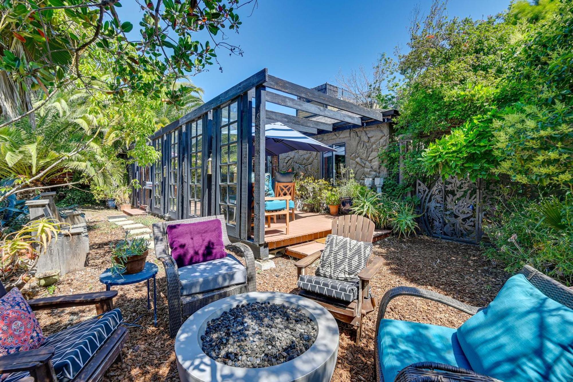 Bohemian Wonderland Benicia Bungalow With Pergola! Exterior foto